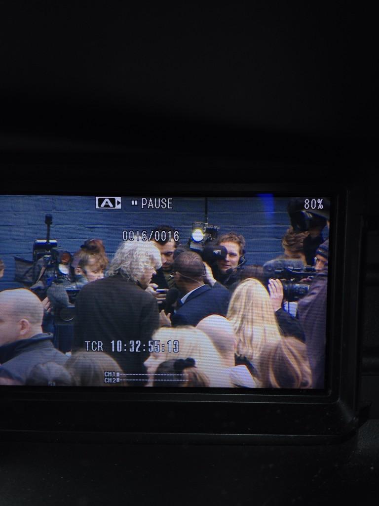 TonyD9999's tweet photo. Sir Bob Geldoff about to be interviewed by @lizo_mzimba on @BBCNews @BBCNewsEnts #BandAid30 http://t.co/F5OiHCcn5C