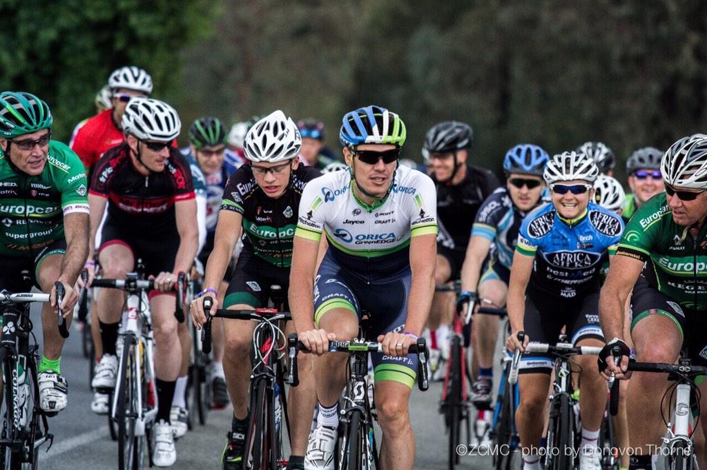 ZoonCronje's tweet image. First ever African yellow at the @letour @darylimpey from @ORICA_GreenEDGE @momentum947 #CCTwitterRide @Momentum_za