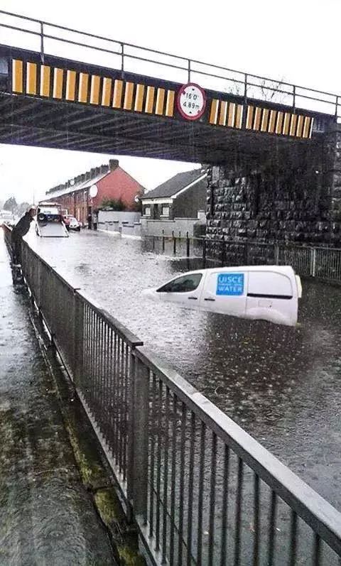 Thermtec's tweet photo. Could not resist posting this. The two biggest news items in Ireland,, Irish Water &amp; the Weather http://t.co/Rxxy90ZgRm