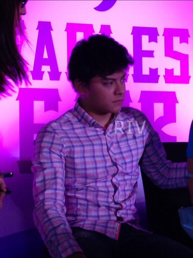 KATHNIELnians's tweet photo. 7/10 #FearlessMeetAndGreet #FearlessWithDaniel (ยฉ @HeyYahRiv) -๐ http://t.co/HBPjIt5Wsj