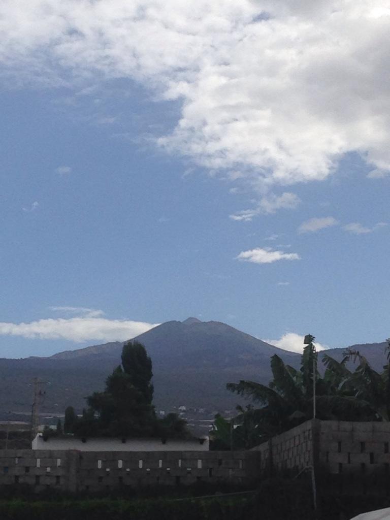 RegencyResorts's tweet photo. Good morning Tenerife! http://t.co/WfpSvaoWuH