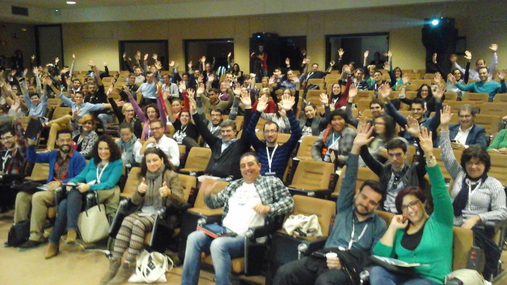 yocomu's tweet photo. Bravo !!!Arriba ese magnífico público de la sala #azulebe!!! #EBE14 http://t.co/CyfoxKTZZ3