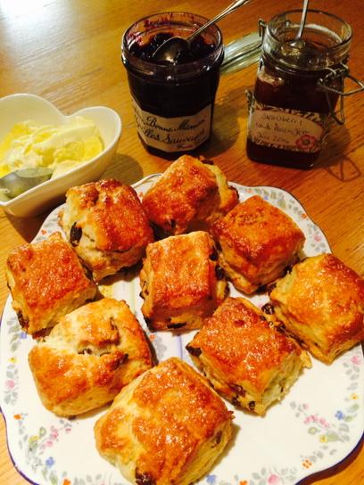 battenburgbelle's tweet photo. Afternoon tea with delicious Bertinet scones - yum yum #bertinetkitchen http://t.co/oftyEyUExU