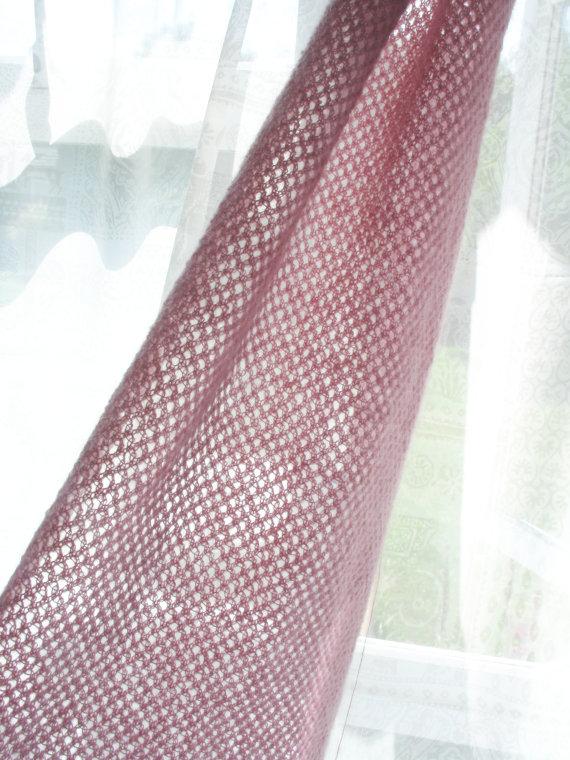 You can order custom made shawls/wraps for yr bridal party or for a special occasion #options etsy.com/uk/listing/203…