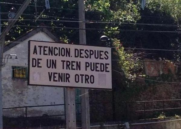 MejoresTwits's tweet photo. El mejor cartel del mundo. http://t.co/IDYOsFMgBq