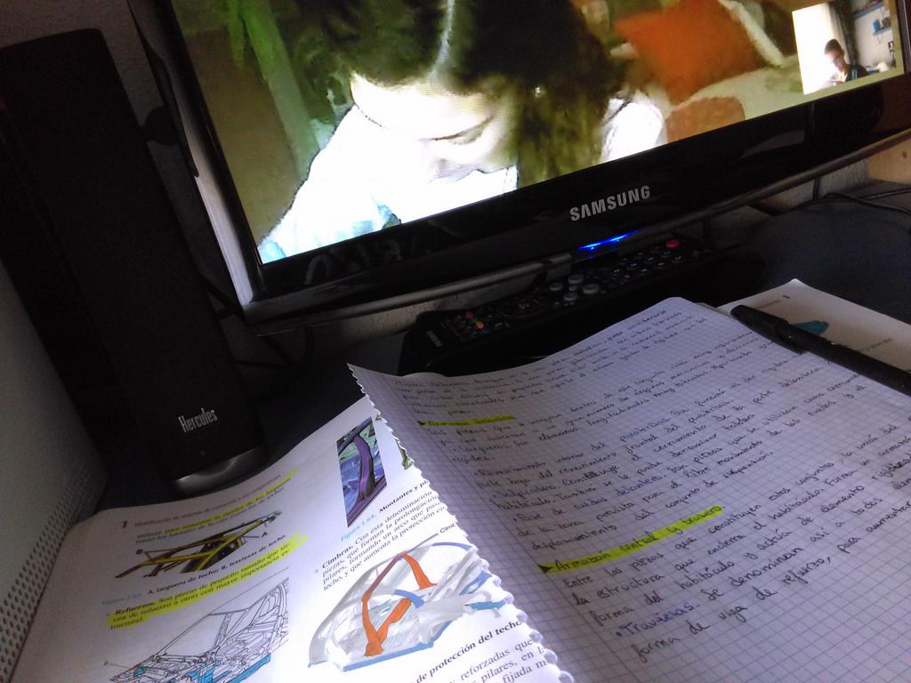 Alvaritomoreno_'s tweet photo. Mañanita de estudio!!! ♡ ♡ http://t.co/idTHJ9St5j