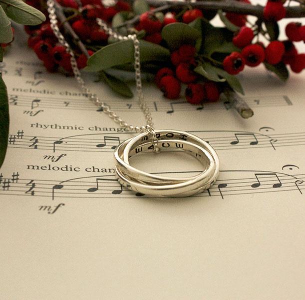 PromiseDesigns's tweet photo. Our #russianring & #russianneckalce are proving very popular #christmasgifts http://t.co/F0wl5lfN3L #giftsforher http://t.co/PLu2btg0sW