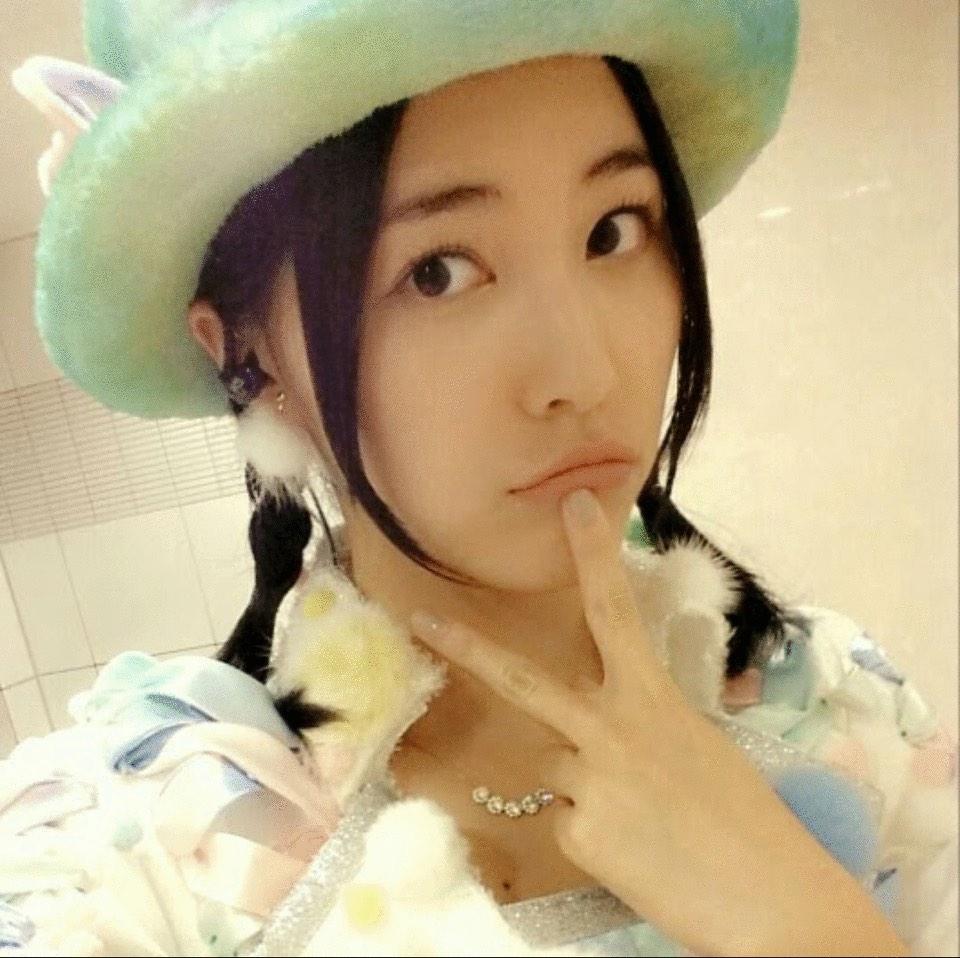 j_m00mj's tweet photo. 松井珠理奈

    48グループさん おいで  おいで

  キス魔の珠理奈参上

 #RTしたnrさんbotさんフォローする http://t.co/nL1eLCXHap
