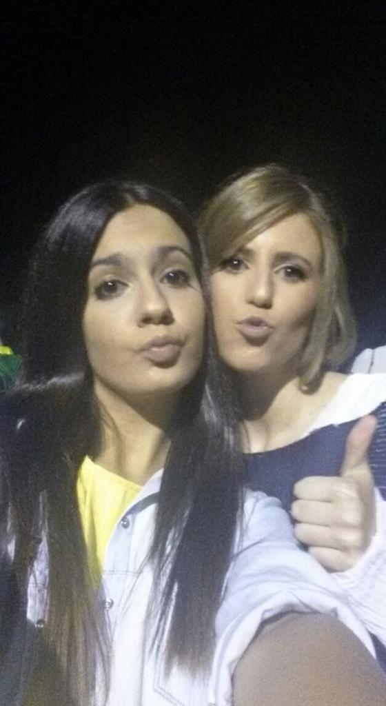 imoper24's tweet photo. Felices 19 negrilla!! Seguimos compenetrándonos con una mirada para qué más. Ay si no te quisiera..💕💕 @elenitacade http://t.co/GNLBOHbYhC