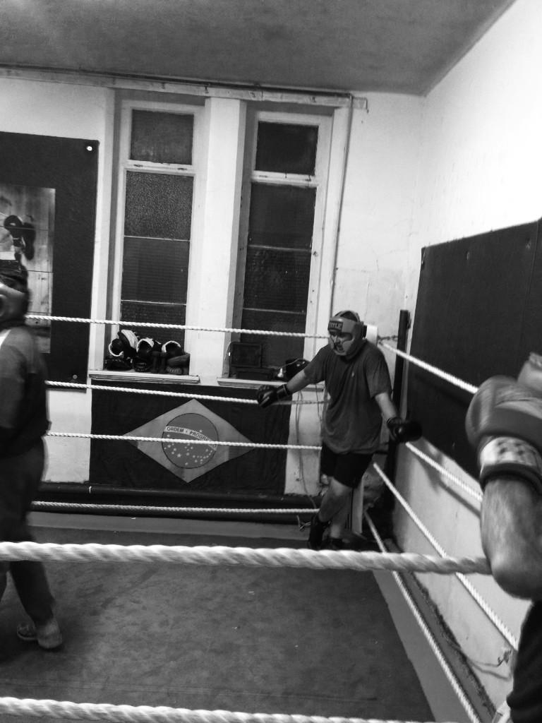 blackrodABC's tweet photo. Last session in old gym moving on to new gym bigger and better things http://t.co/sxwkIpZESS
