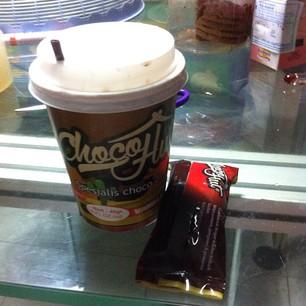 hy guys
yuk cicip''CHOCOHUT''SPESIALIS CHOCO DRINK dgn 5 rasa de'original,cappucino,coffee zone,vanillate,choco milk