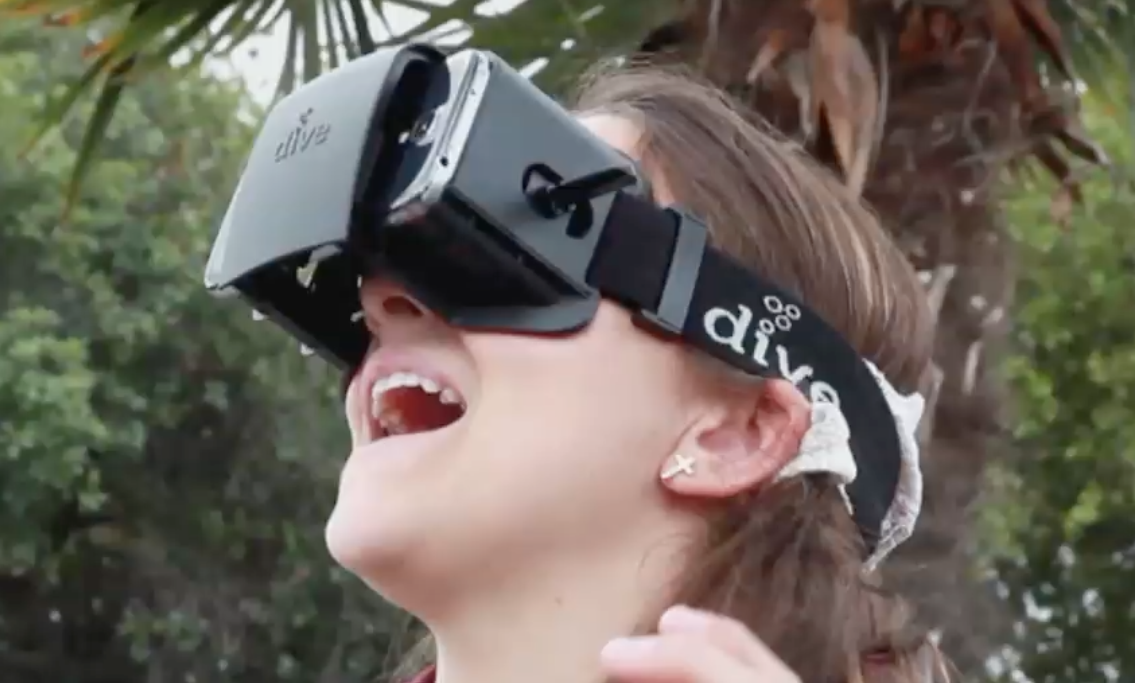 FUTUREMAGfr's tweet photo. Vous avez raté notre plongée dans la #realitevirtuelle ? Rattrappez-vous en #replay (en 2D) ! http://t.co/CZH4lIyTWQ http://t.co/Y8alD4BClw
