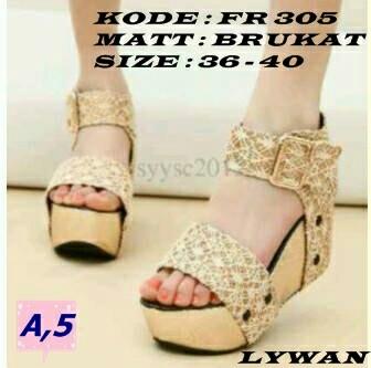 Juliecollection's tweet photo. Ts. @90rb http://t.co/Vv9pkqEHxJ