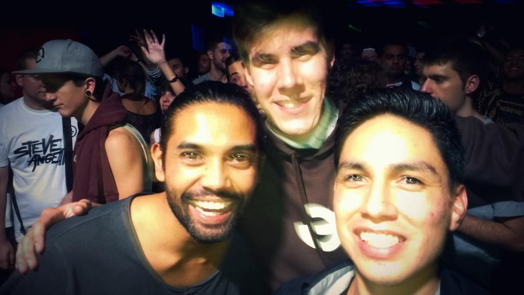 DBLEofficial's tweet photo. Wirh @KillTheBuzz at #KerClub #SoMuchGroove #THANKS #DBLE http://t.co/G0kJijedJK