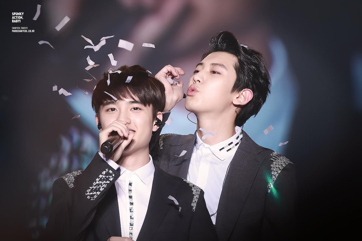 chanyeolit's tweet photo. 찬여리 넘 이뻐서 눈물이 방울방울 https://t.co/GbaDkp3sdT http://t.co/tjO9LeMZZs