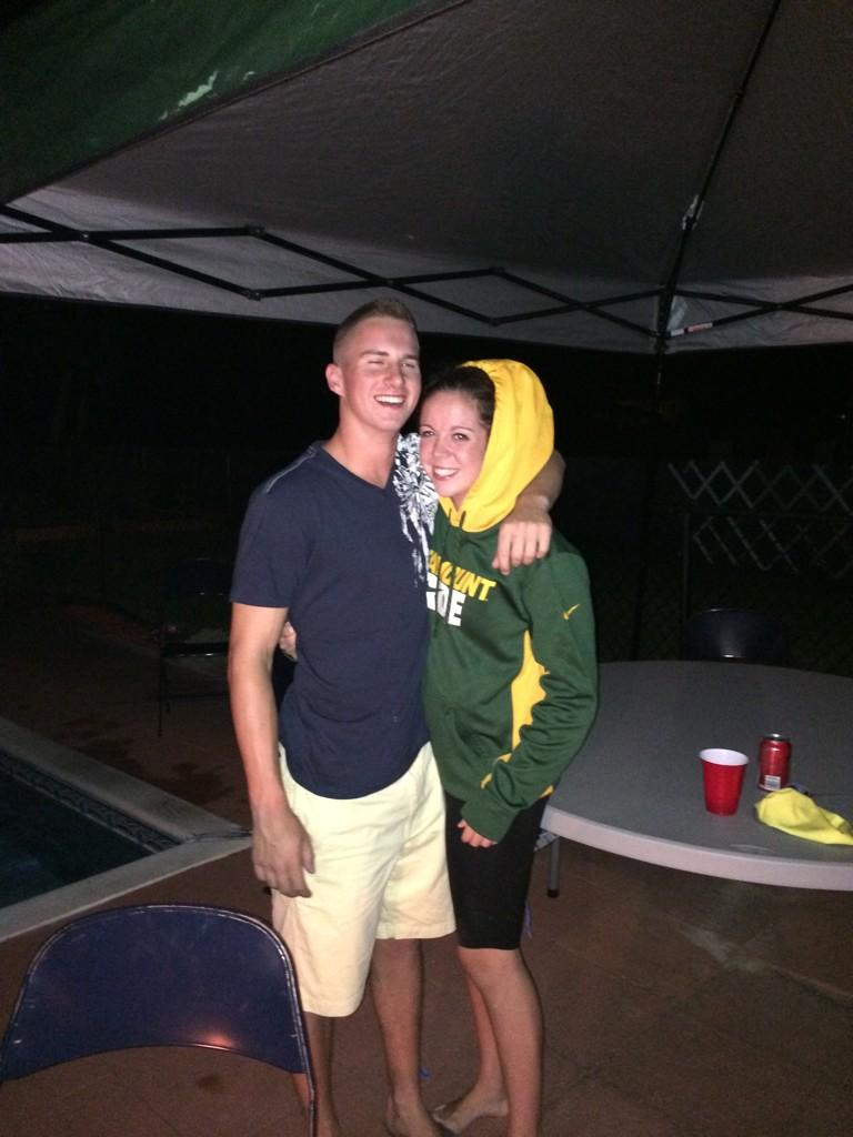 kellyllennon's tweet photo. Happy birthday to one of the worst &amp; greatest people I know😘💯 #roadtofriendship #sundaysat8 http://t.co/rWMm9oCuPk