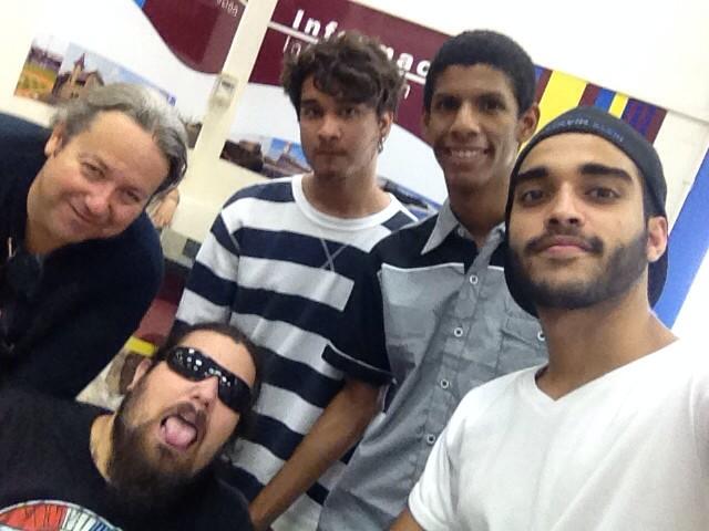 Reybordones's tweet photo. Cañería! Venezuelan tour #mgta2014 http://t.co/Tkg9VjYXuz
