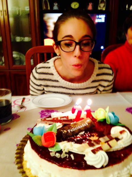 cristi_mm's tweet photo. Cumple @raquel_161193 felicidades hermanuchi!! http://t.co/lfpw15o1Jg