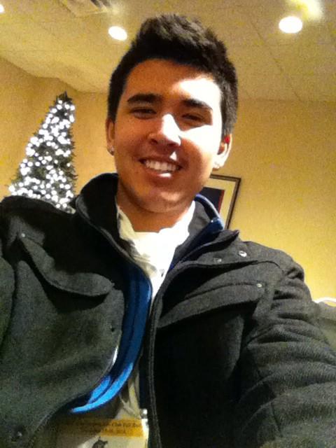 wvkeyclub's tweet photo. Tweet us your #FallRally2014 selfies! Featuring @Jordan_Brown2 of Notre Dame's Key Club 🔑 http://t.co/1bNgxzNmd4