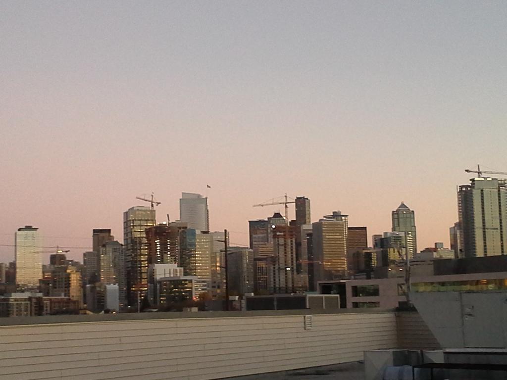 Mexicanpower007's tweet photo. #beautiful #Seattle #PNW http://t.co/iOEEWrlkIR