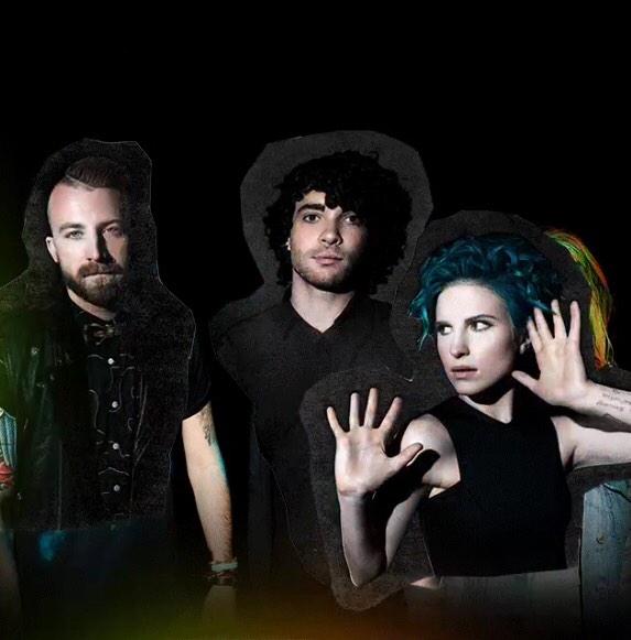 ParamoreWebNews's tweet photo. "Paramore: Self-Titled Deluxe" will be released in 9 days!  

RT if you're excited! 

• http://t.co/JURPPp4Bl9 http://t.co/0EmznsqBe2