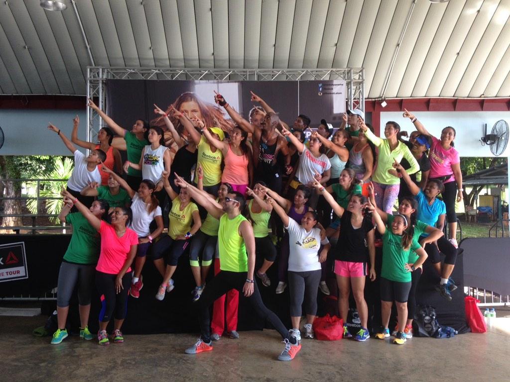 Gapabipi's tweet photo. #LiveWithFirePTY  #Aerobics @ReebokPanama http://t.co/WLadAvZzcO