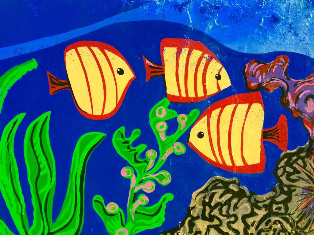 guzmanl's tweet photo. Take a look at the wall murals that adorn the school lin @LuquilloRenace @PuertoRicoPUR http://t.co/SGglzzQLOe