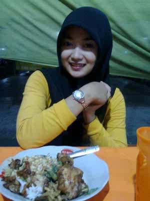 SiHercules's tweet photo. Cantik nya,.. "@DewiCabiita: http://t.co/qquBD1G90Q"