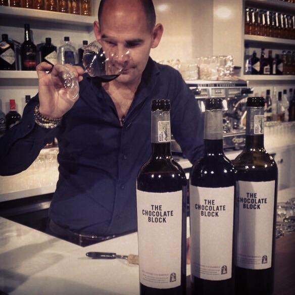 Straks bij <a href="/Bruisendhoreca/">Bruisend Horeca</a> <a href="/STIMSMedia/">STIMS Media</a> <a href="/SBS6/">SBS6</a> <a href="/TheWolftrapWine/">The Wolftrap</a> #boekenhoutskloof #thechocolateblock <a href="/DGSwijn/">DGSwijn</a>