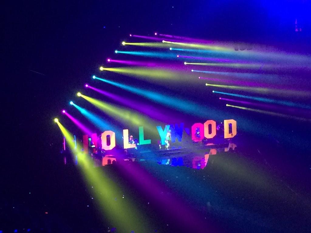 ajdullard's tweet photo. @katyperry When I was little I thought the words were "Girl in Curls" not "Golden Coast" - Mega Show Tonight 👏 http://t.co/BoqdilPnY3