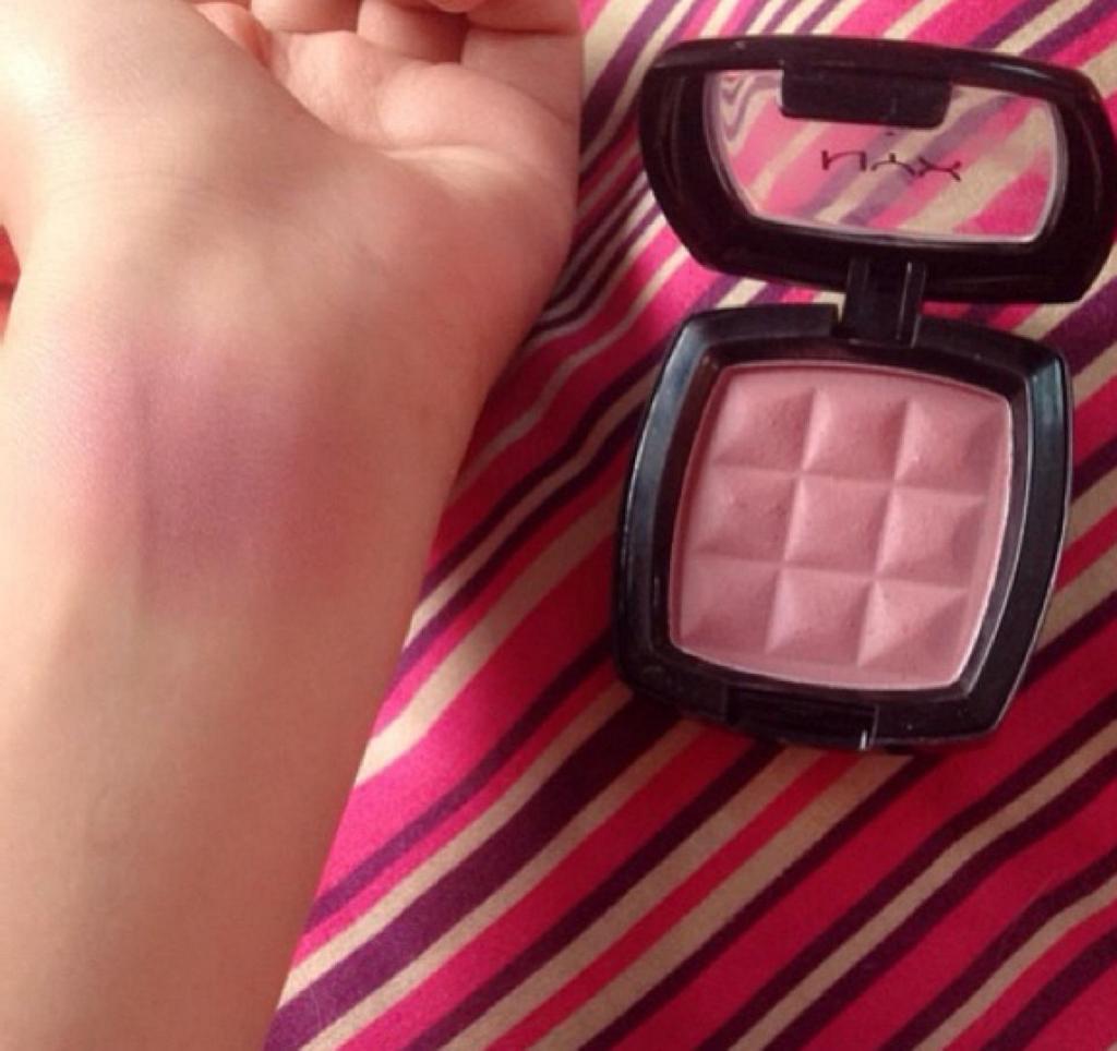 Dema054's tweet photo. مين يبغى اسوي له مثلي :$ http://t.co/SAVurfq9BE