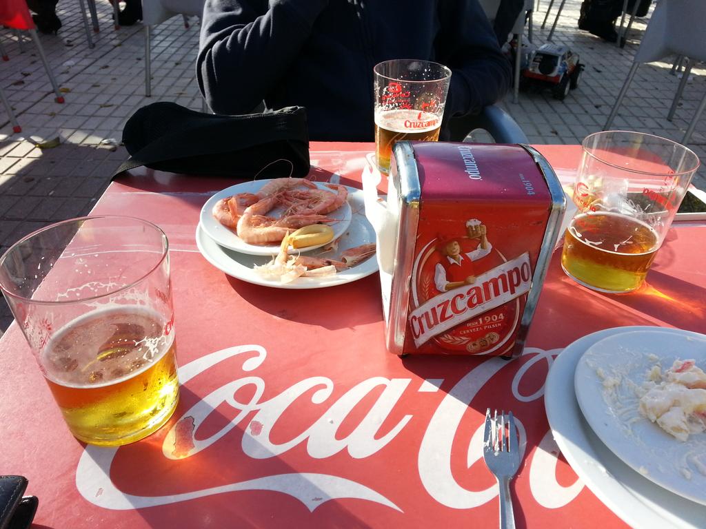 DaniMendez90's tweet photo. Que comience la ruta !!!!
Que ganas tenia de esto :) :) @Alfonsobet @teodelgado88 http://t.co/nnjhXRvxWQ