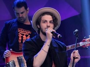 aboutchay's tweet photo. [Altas horas] ‘Sou sem vergonha’, declara Chay Suede
http://t.co/NENIGbzPbd http://t.co/v9KNCaeYGZ