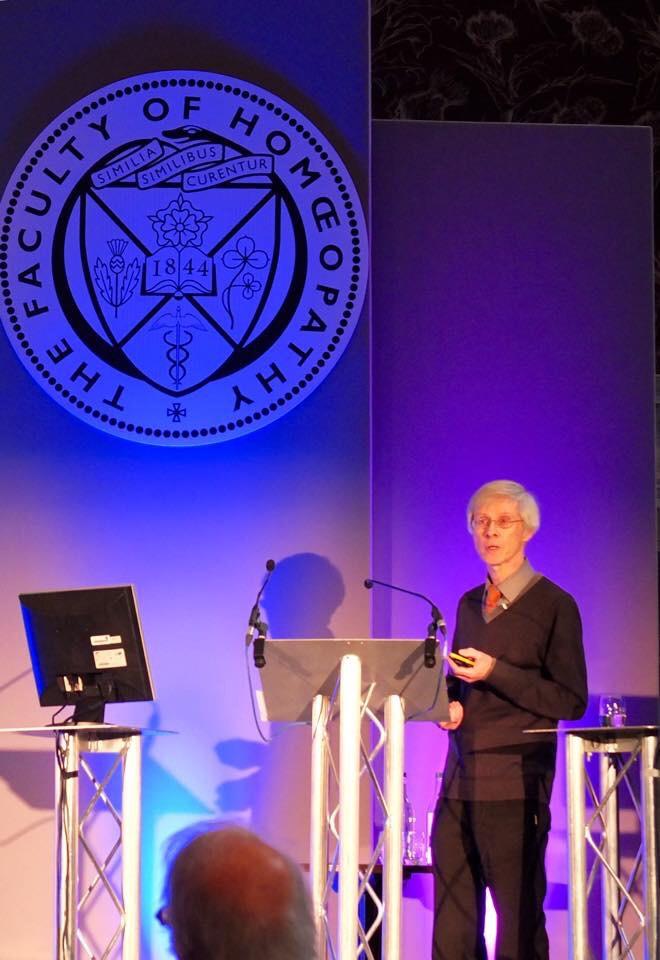 vbaosv's tweet photo. Parece ciencia pero no lo es @fohhomeopathy: Dr Robert Mathie - systematic review &amp; meta-analysis of RCTs #bhc2014 http://t.co/x8RqAySMjq