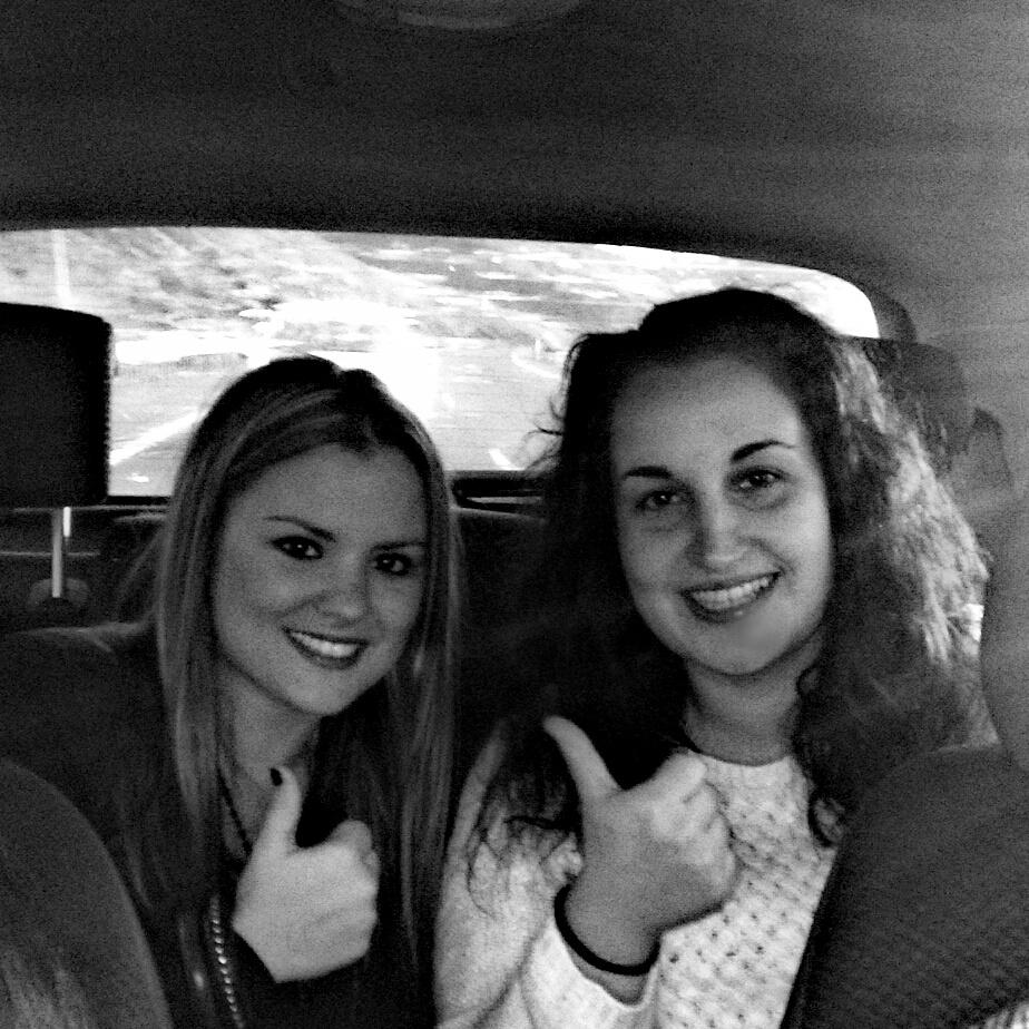 IsitaAj's tweet photo. Dirección graná con la peña y @Emi_89mlg! http://t.co/LENKBclCvr