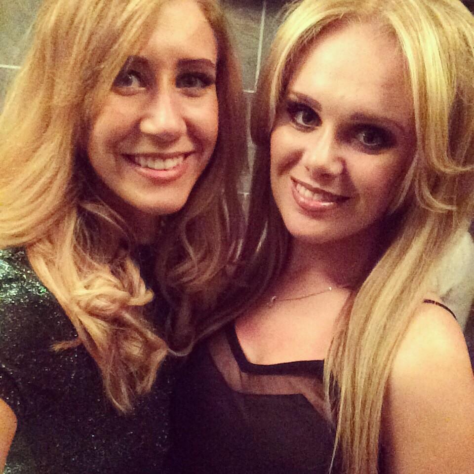 BecRowlands_218's tweet photo. Manchester Reunion 👭🍸💕 http://t.co/7P7hXDNukC