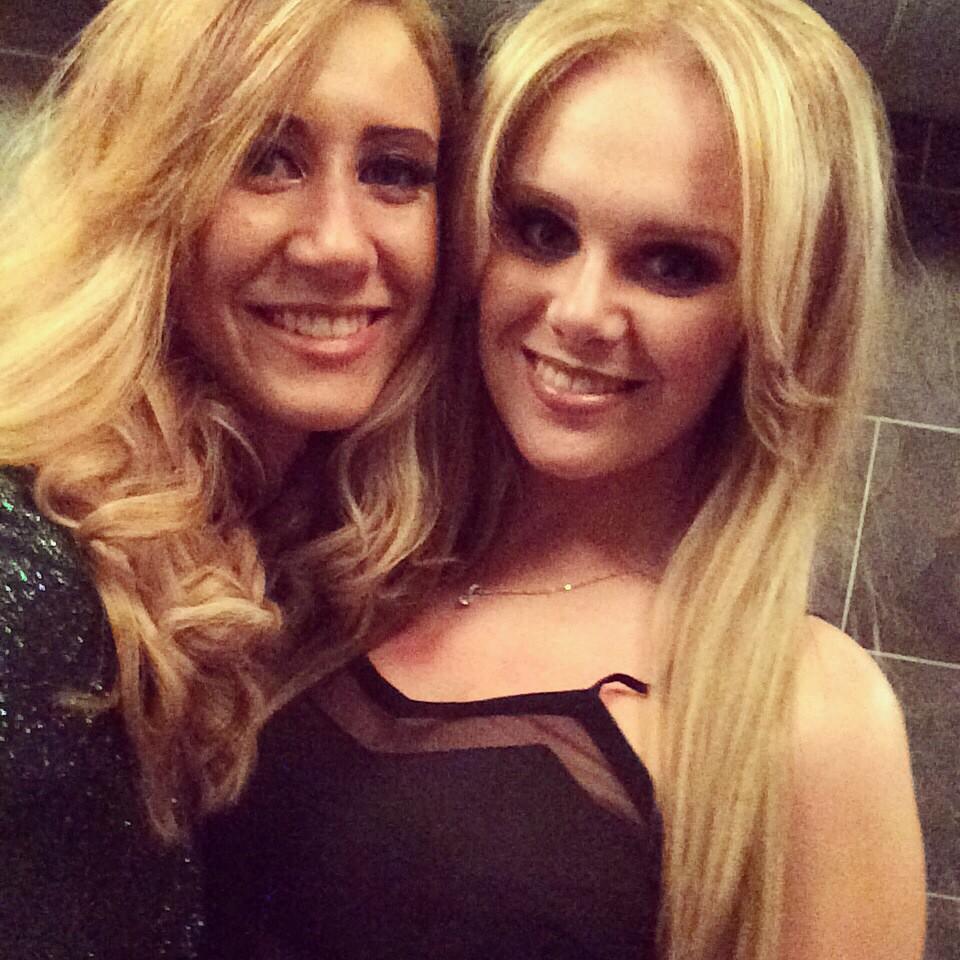 BecRowlands_218's tweet photo. Manchester Reunion 👭🍸💕 http://t.co/7P7hXDNukC
