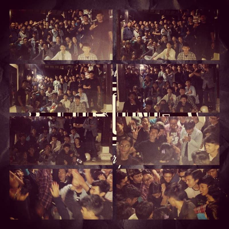ArtmyRangga's tweet photo. "@LorongTeam: Yesterday we had a great memory 🎉🎊🎂 http://t.co/YTTe5wowq9"