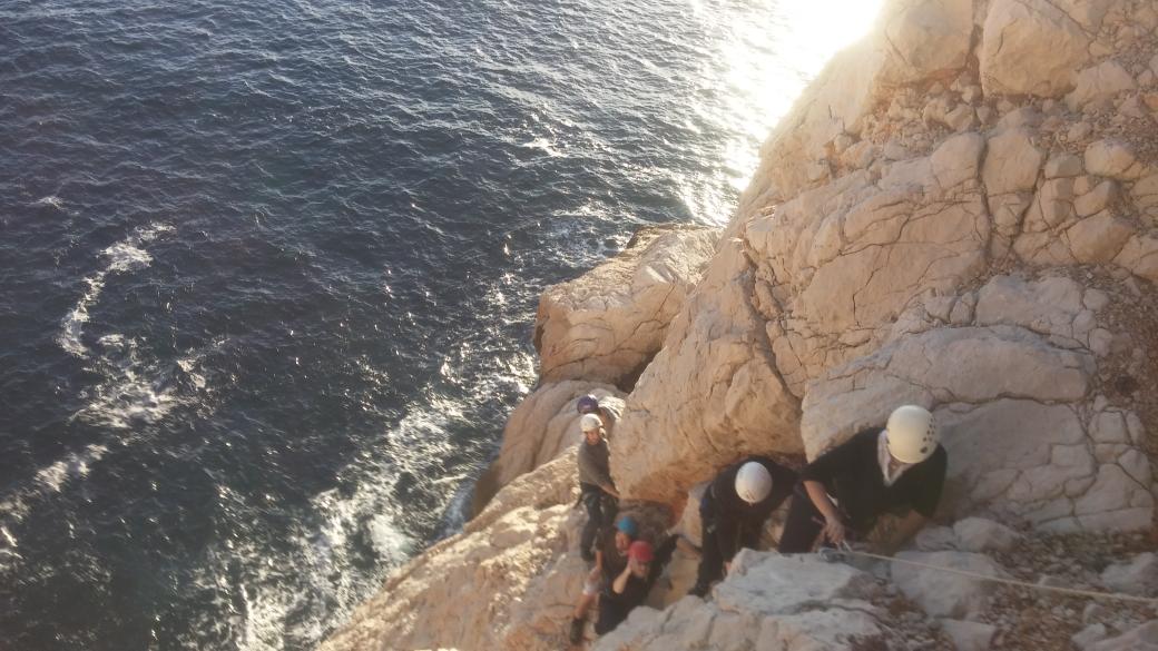 MachaBleivas's tweet photo. Merci @activeroad pour ce #TeamBuilding au Top! #GooglepourlesPros #GooglePartners #Marseille #Callanques #ViaCordata http://t.co/MDxYt13eiO