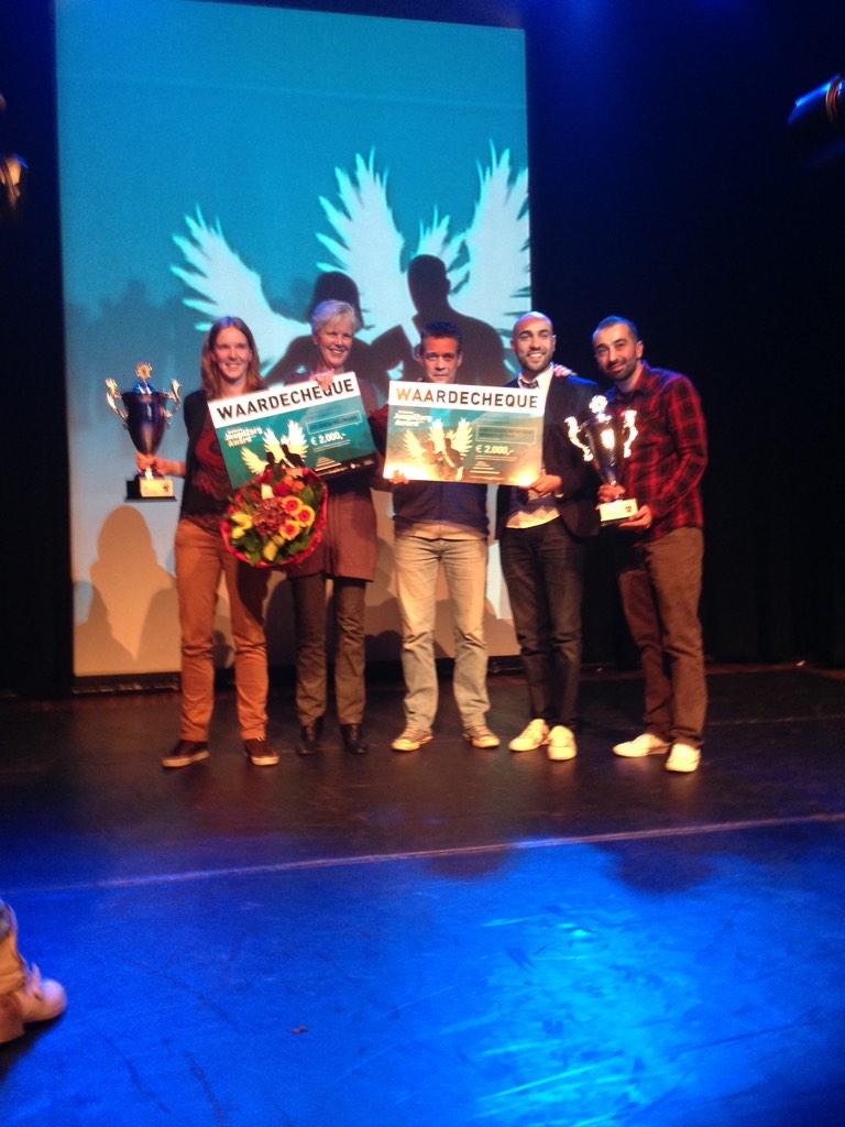 wvdjzgld's tweet photo. De helden van vandaag, winnaars Award 2014. Een hartverwarmende middag met emotionele momenten #wvdjz14 http://t.co/vHW0X2ehZA