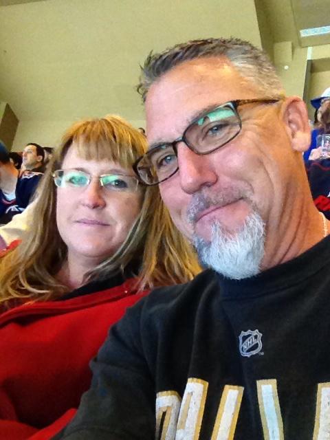 Skinna66's tweet image. @DallasStars  this is us at MSG last Sunday for Rangers/Oilers. Now we r home ready 4 our Stars beat Minny #MSGrocks