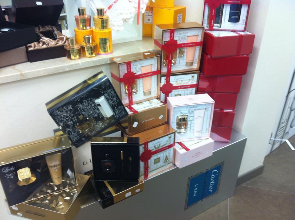 Tanti cofanetti ti aspettano! #Gucci #DeG #PacoRabanne #Moschino e molti altri ti aspettano in a #Brescia!