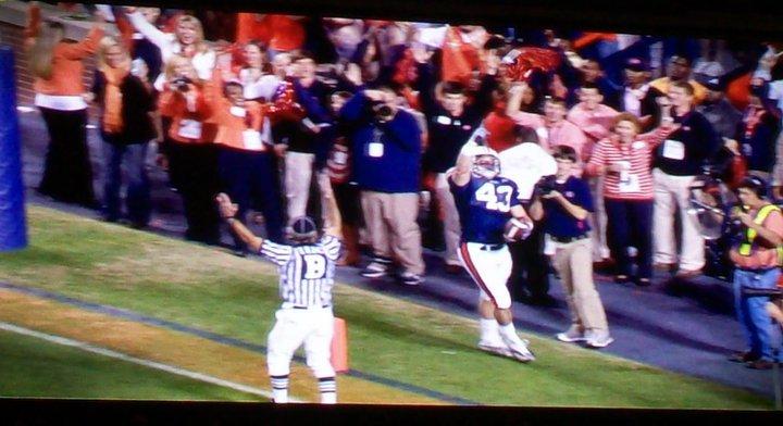 tatershell's tweet photo. We miss you Lutz! Your dad is amazing. @lutzie43 #for43 http://t.co/CSihYGcUYV