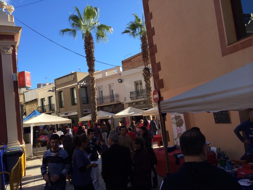 Gava_Jove's tweet photo. #tincunsomni #gava una jornada solidària que durarà tot el dia! http://t.co/1CRyjIRUyy
