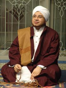 Habibana Mundzir Bin Fuad AlMusawa,,wajah yg penuh kasih sayang &amp; Rindu kepada rosulullah SAW.,,|| Al Fathihah..