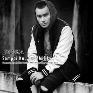 GalauBppn's tweet photo. Nikmatin mlm kamu say #NowPlaying @Judikajude feat @duma_riris With Sampai Akhir bareng @renno_adrian http://t.co/hbS61FczO9
