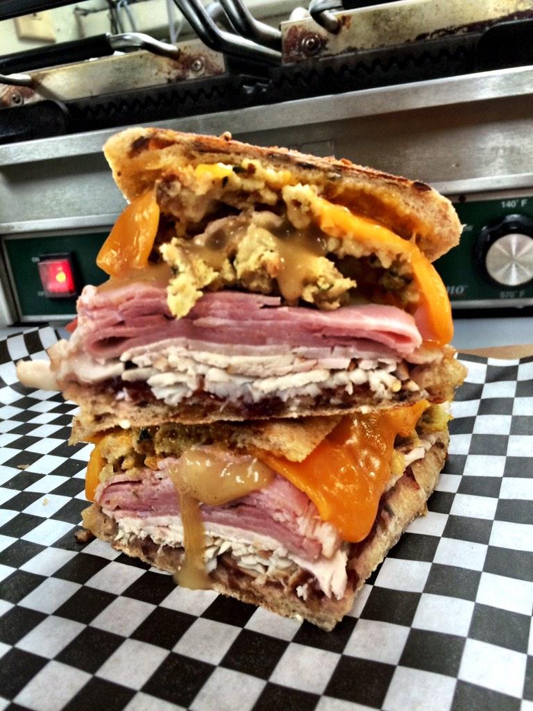 ClutchWings's tweet photo. Turkey Day Melt and the Famous Fried Chicken Melt running all weekend! #itscoldout #wedeliver http://t.co/7ajrq3Lf7U