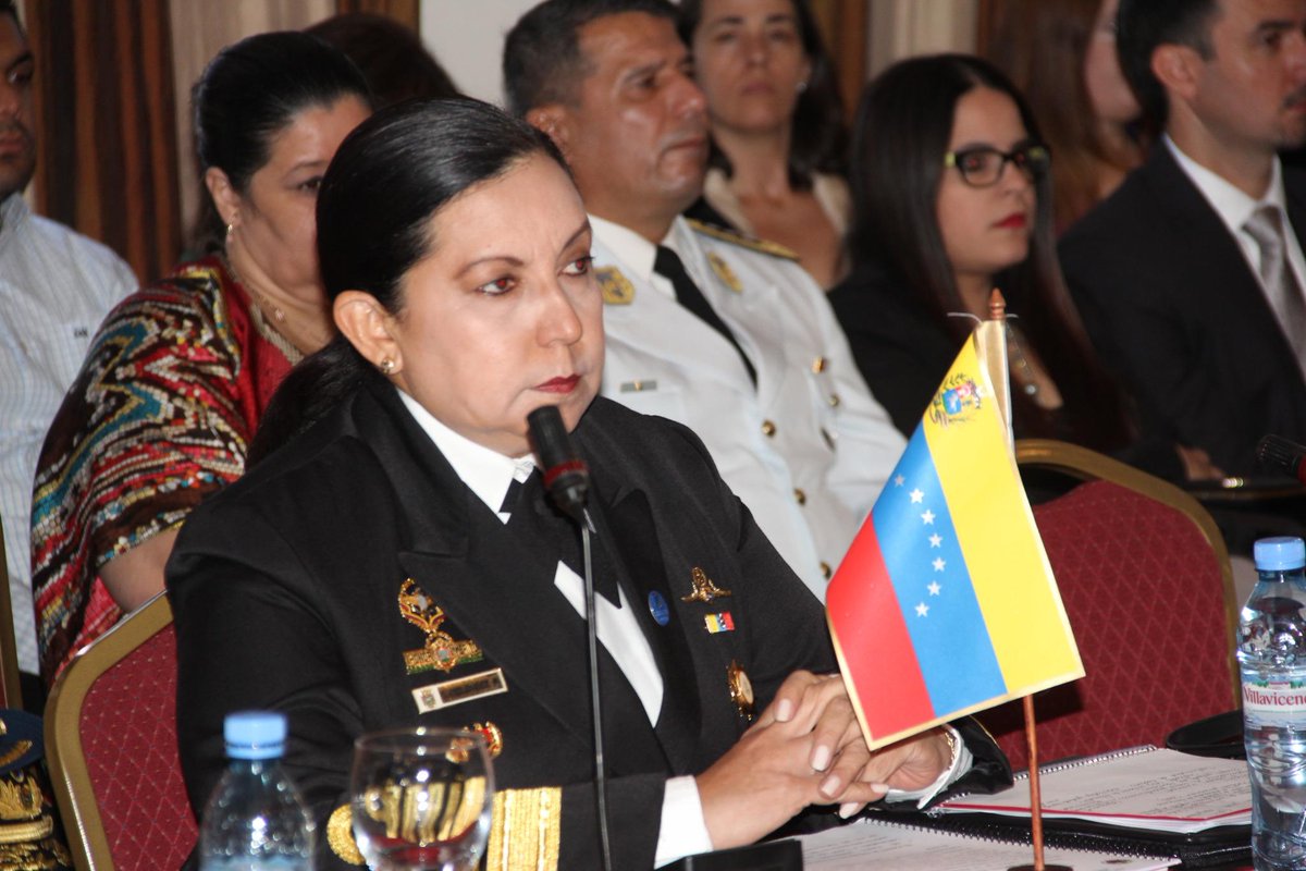 Visipol_MIJP's tweet photo. Ministra Meléndez participó en la XXXV Reunión de Ministros de Interior del Mercosur en Argentina (+Imágenes) http://t.co/HYMhFTXqeR