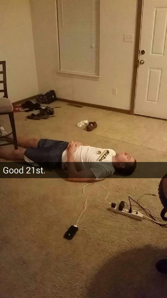 LUKEwho_it_is's tweet photo. @ekirchhoefer @MizzouPassouts @JAbeln1 http://t.co/cbr8m4dQ7F