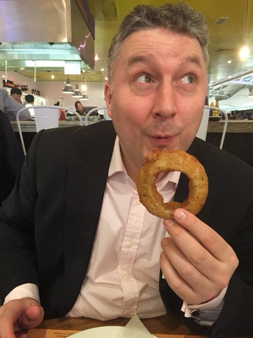 Never seen such large onion rings! http://t.co/if1q9QefLo